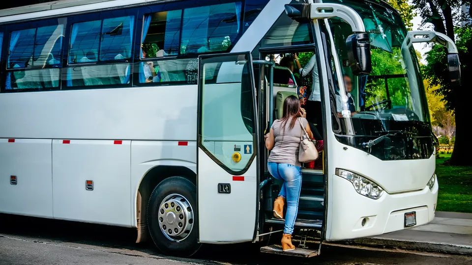 Viaggi in pullman con punti di carico vicini a te